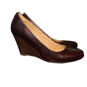 Clarks Artisan, Snake print Oxblood Wedges, Size 8.5